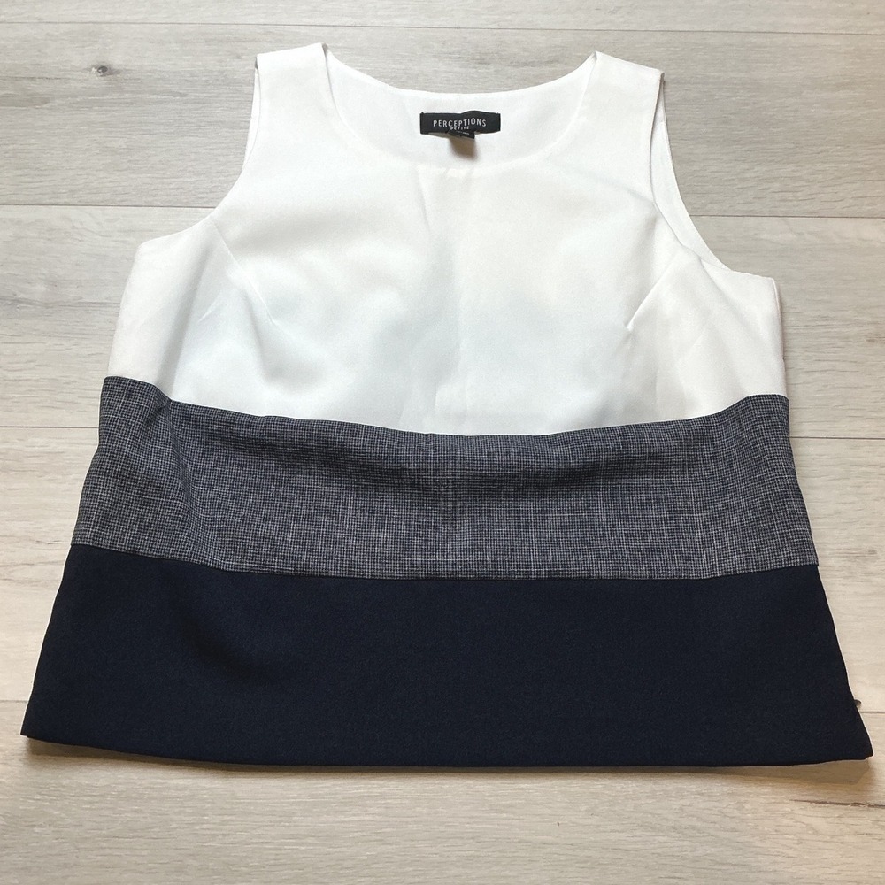 Perceptions Colorblock Shell Top Women 12P Navy White Grey PreLoved